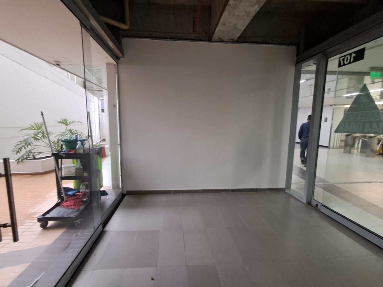 Local en arriendo Antioquia Envigado Primavera 42 m2 Habitaciones 0 Baños 1 Garajes 0 Precio $3482642