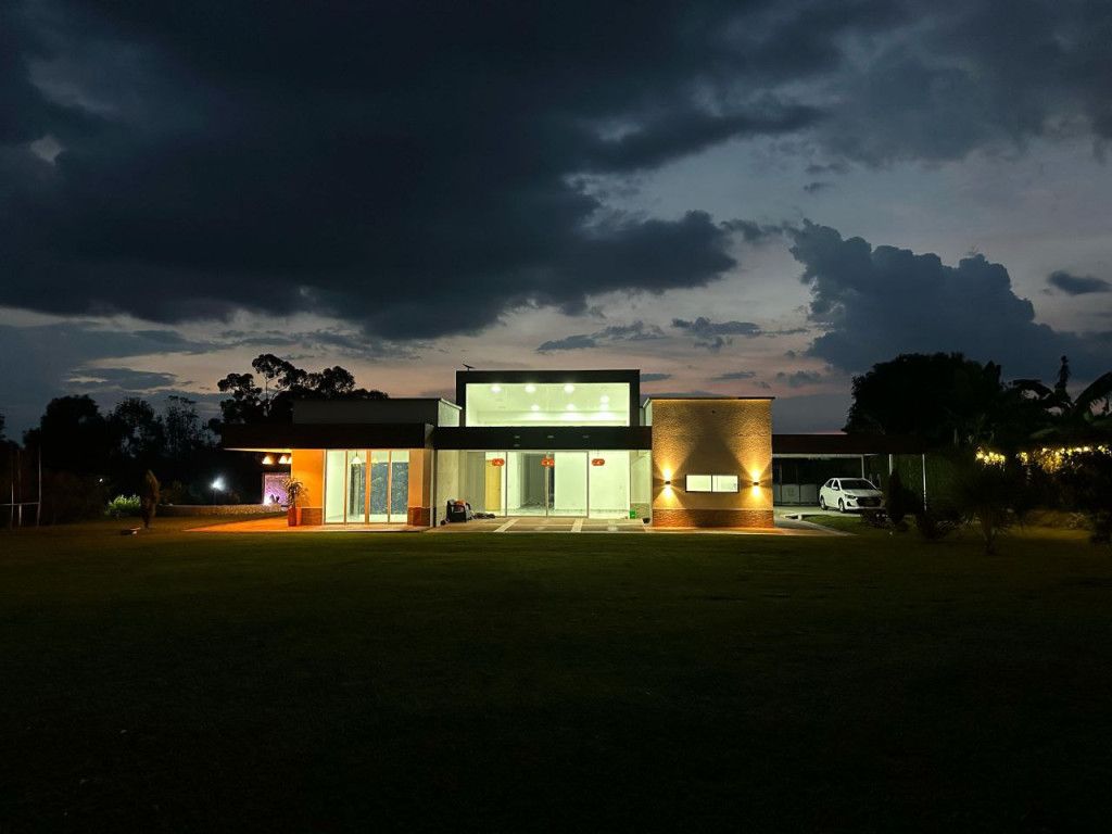 Casa Campestre en venta Quindío Calarcá Calarcá 500 m2 Habitaciones 6 Baños 6 Garajes 2 Precio $1400000000