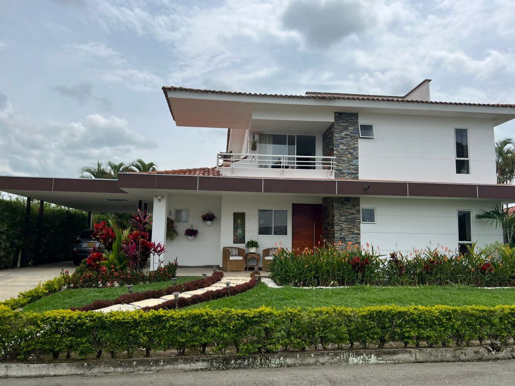 Casa Campestre en venta Quindío Montenegro Montenegro 358 m2 Habitaciones 4 Baños 4 Garajes 3 Precio $1300000000
