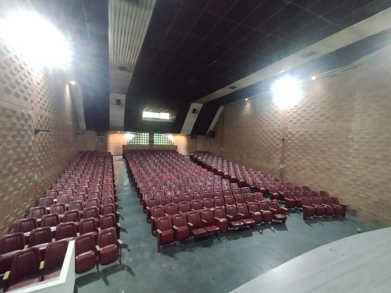 Edificio en arriendo Antioquia Medellín Villanueva 614 m2 Habitaciones 0 Baños 7 Garajes 0 Precio $14280000