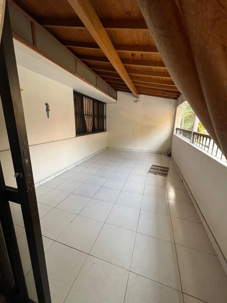 Casa en venta Antioquia Medellín La Palma 300 m2 Habitaciones 5 Baños 3 Garajes 1 Precio $1500000000