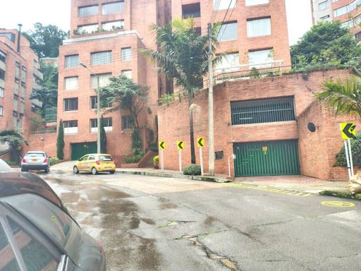 Apartamento en arriendo Cundinamarca Bogotá Los Rosales 85 m2 Habitaciones 2 Baños 2 Garajes 1 Precio $5500000