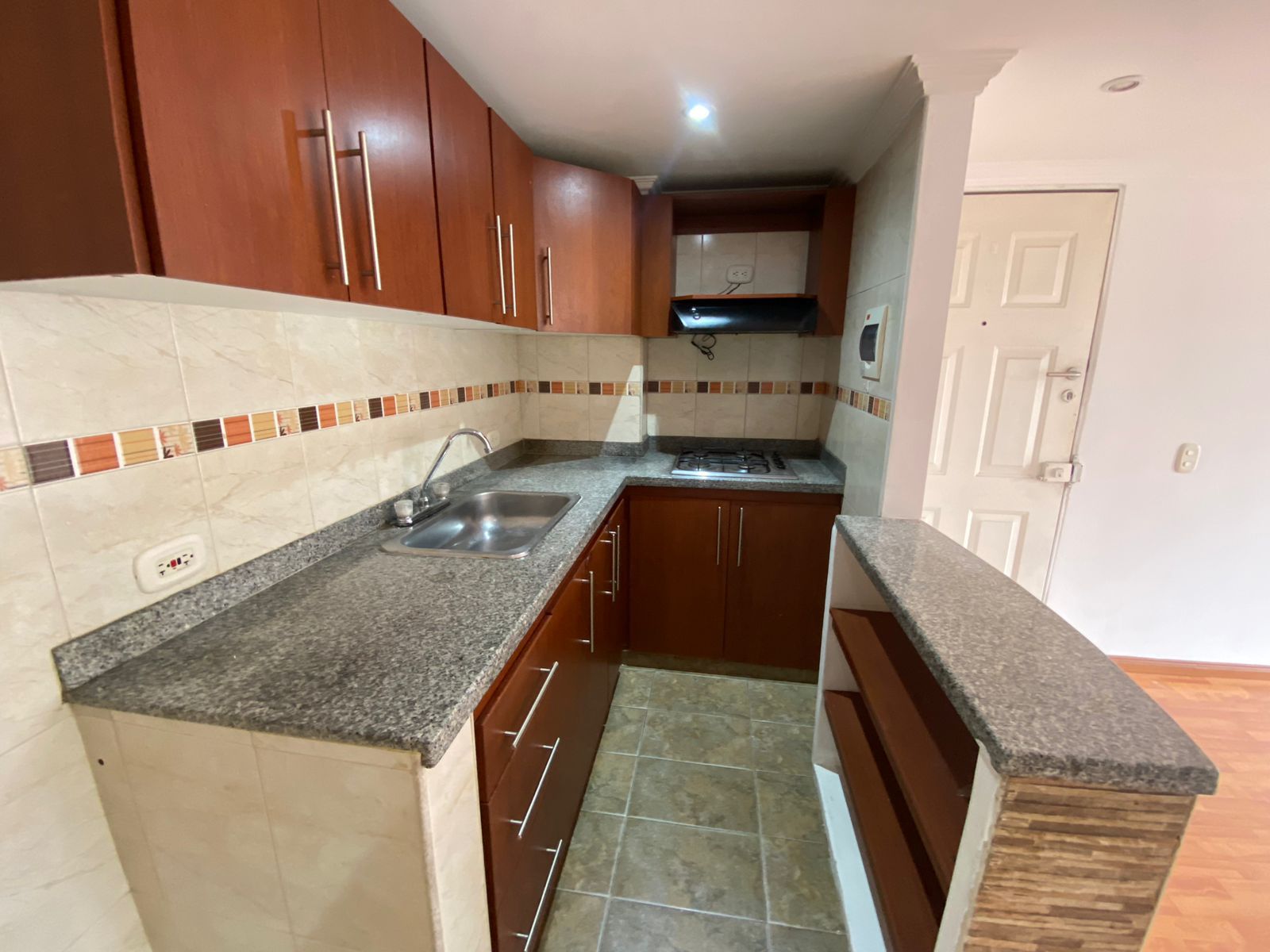 Apartamento en arriendo Cundinamarca Bogotá Cjr El Manantial 60 m2 Habitaciones 3 Baños 2 Garajes 0 Precio $1700000