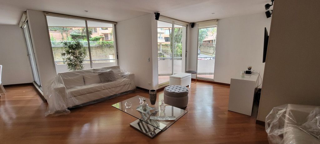 Apartamento en arriendo Cundinamarca Bogotá Bellavista 157 m2 Habitaciones 3 Baños 4 Garajes 2 Precio $10360000