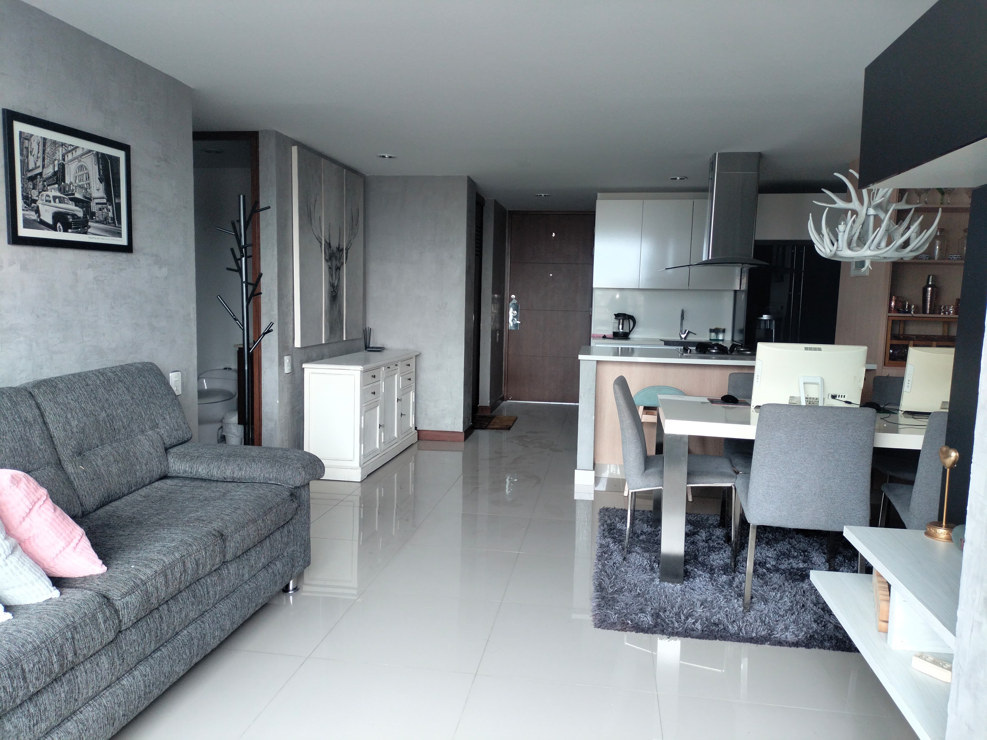 Apartamento en arriendo Antioquia Medellín Panorama 68 m2 Habitaciones 2 Baños 2 Garajes 1 Precio $6200000