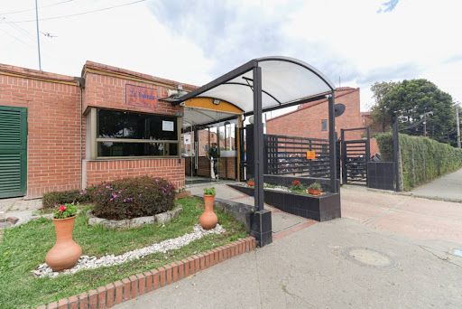 Casa en venta Cundinamarca Bogotá Agrupacion La Cofradia 105 m2 Habitaciones 3 Baños 3 Garajes 1 Precio $445000000