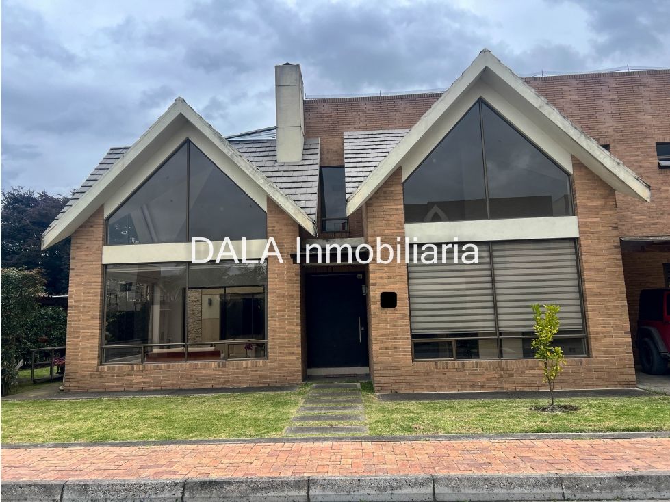 Casa en venta Cundinamarca Cajicá Vda Chuntame 233 m2 Habitaciones 3 Baños 5 Garajes 2 Precio $1449900000