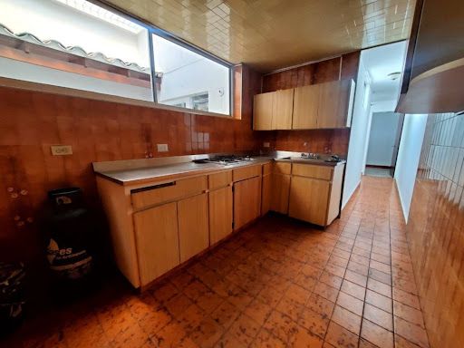 Casa en arriendo Antioquia Medellín Estadio 200 m2 Habitaciones 4 Baños 4 Garajes 1 Precio $5000000
