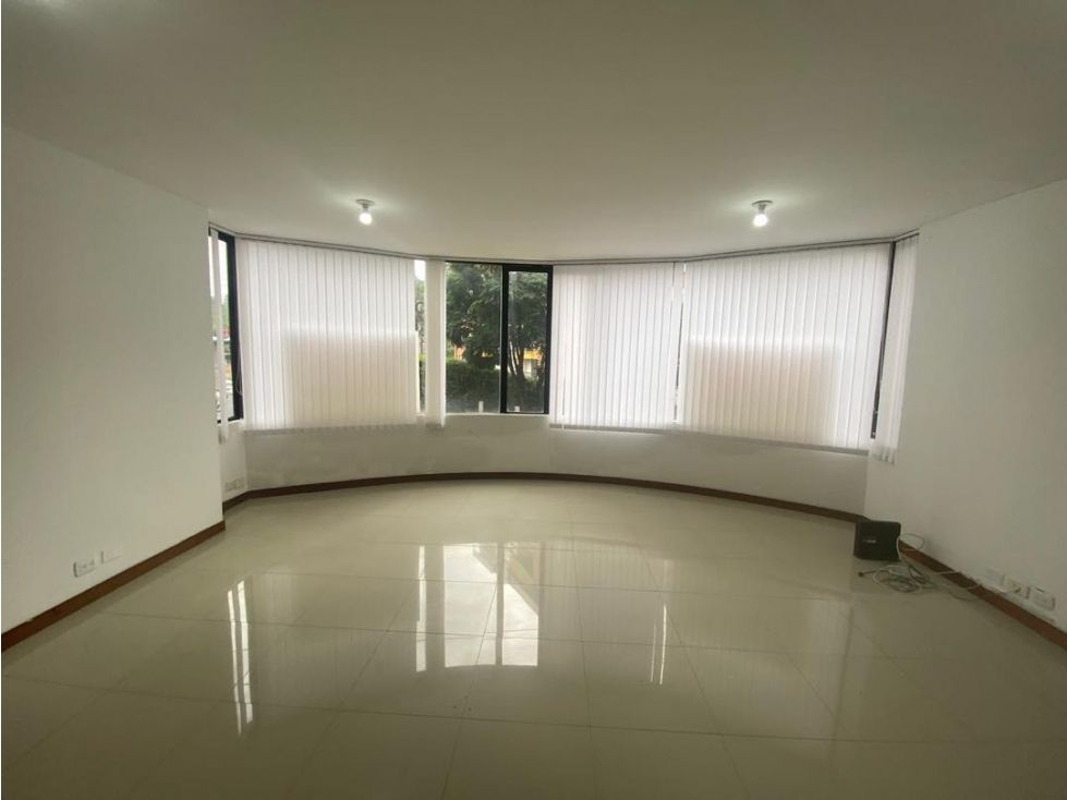 Oficina en arriendo Risaralda Pereira La Julia 28 m2 Habitaciones 0 Baños 1 Garajes 0 Precio $2100000