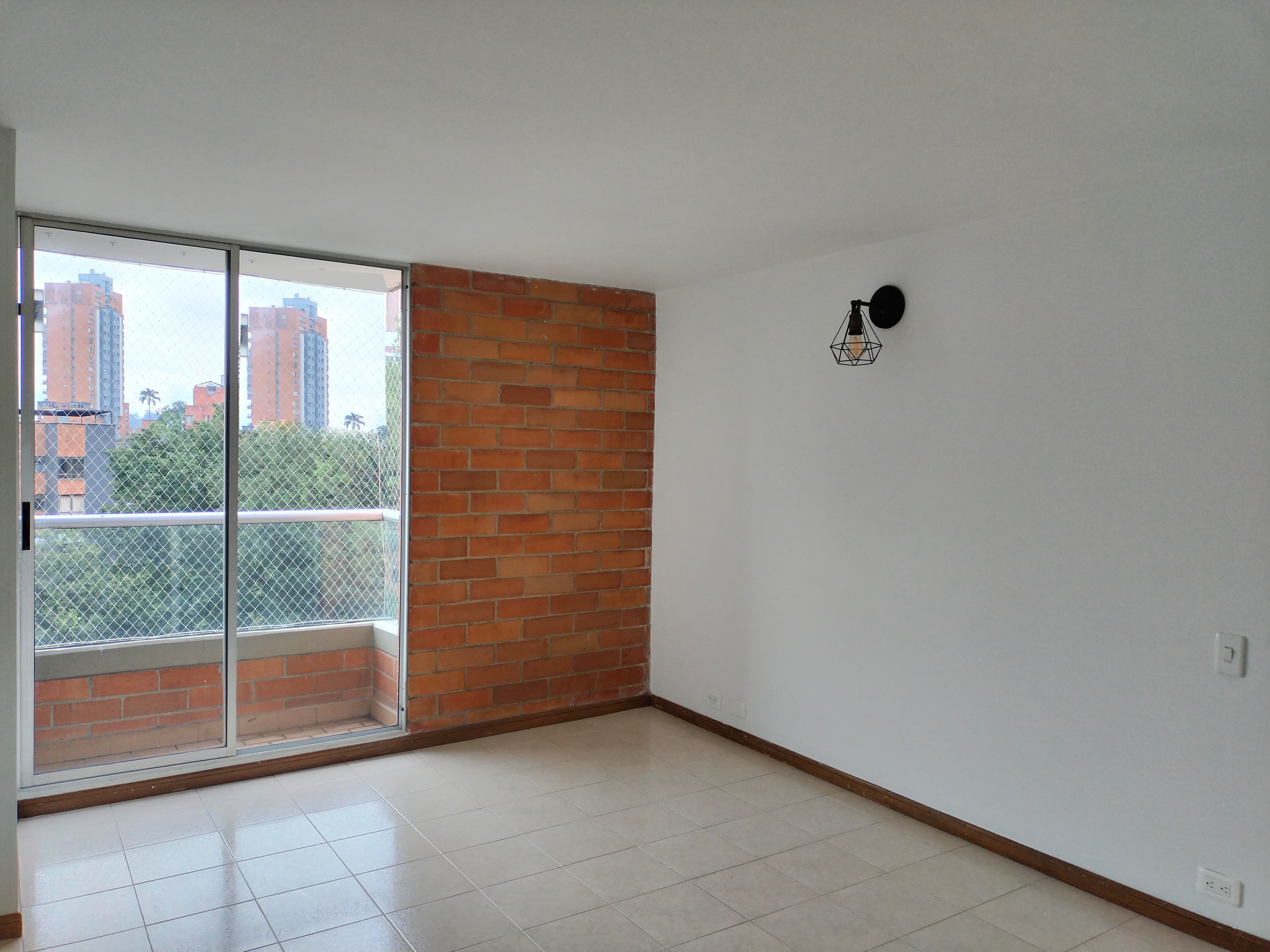 Apartamento en arriendo Antioquia Medellín Castropol 60 m2 Habitaciones 2 Baños 2 Garajes 1 Precio $3500000
