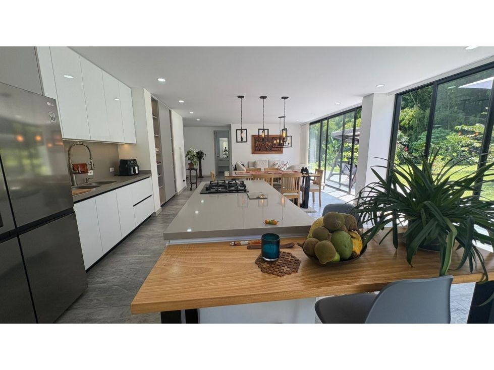 Casa Campestre en venta Caldas Manizales Manizales 253 m2 Habitaciones 3 Baños 4 Garajes 5 Precio $1590000000