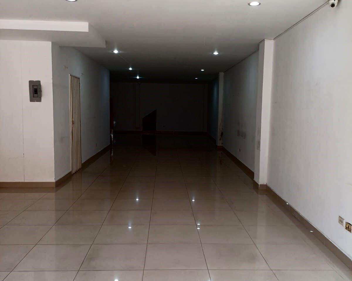Local en arriendo Antioquia Itagüí Los Naranjos 100 m2 Habitaciones 0 Baños 1 Garajes 0 Precio $5600000