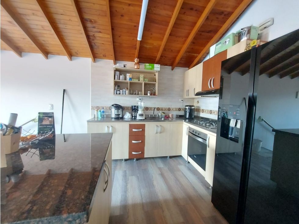 Casa en venta Antioquia Envigado Orense 335 m2 Habitaciones 8 Baños 5 Garajes 1 Precio $1600000000