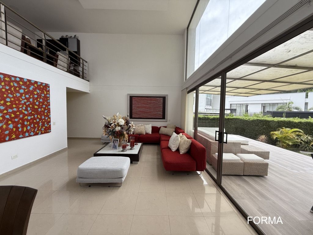 Casa en venta Tolima Ibagué Br Rincon Del Vergel 285 m2 Habitaciones 4 Baños 4 Garajes 2 Precio $2300000000