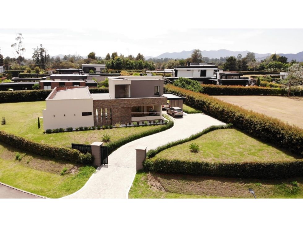 Casa Campestre en venta Antioquia Rionegro Rionegro 390 m2 Habitaciones 4 Baños 5 Garajes 3 Precio $4500000000