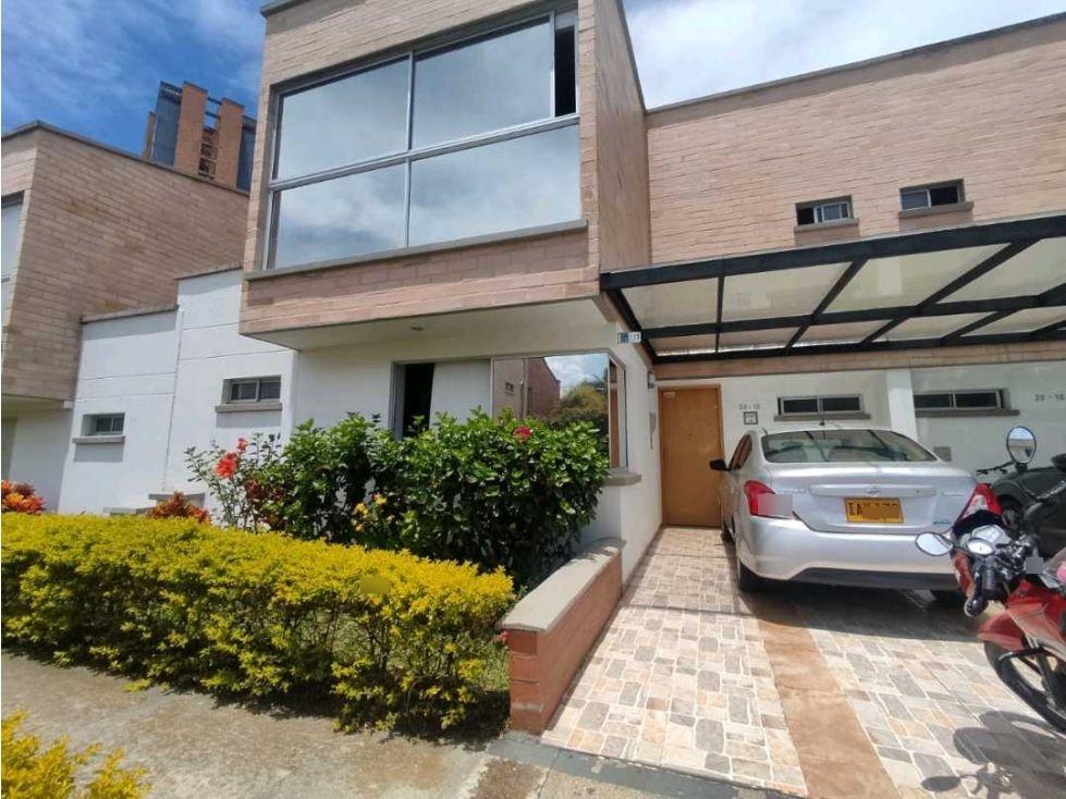 Casa en arriendo Antioquia Rionegro Centro 160 m2 Habitaciones 3 Baños 2 Garajes 2 Precio $6000000