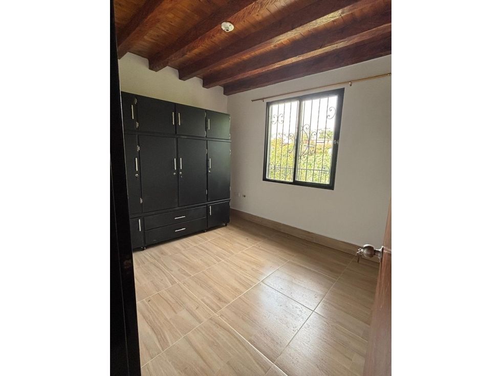 Finca en arriendo Antioquia Guarne Guarne 210 m2 Habitaciones 4 Baños 3 Garajes 3 Precio $3500000