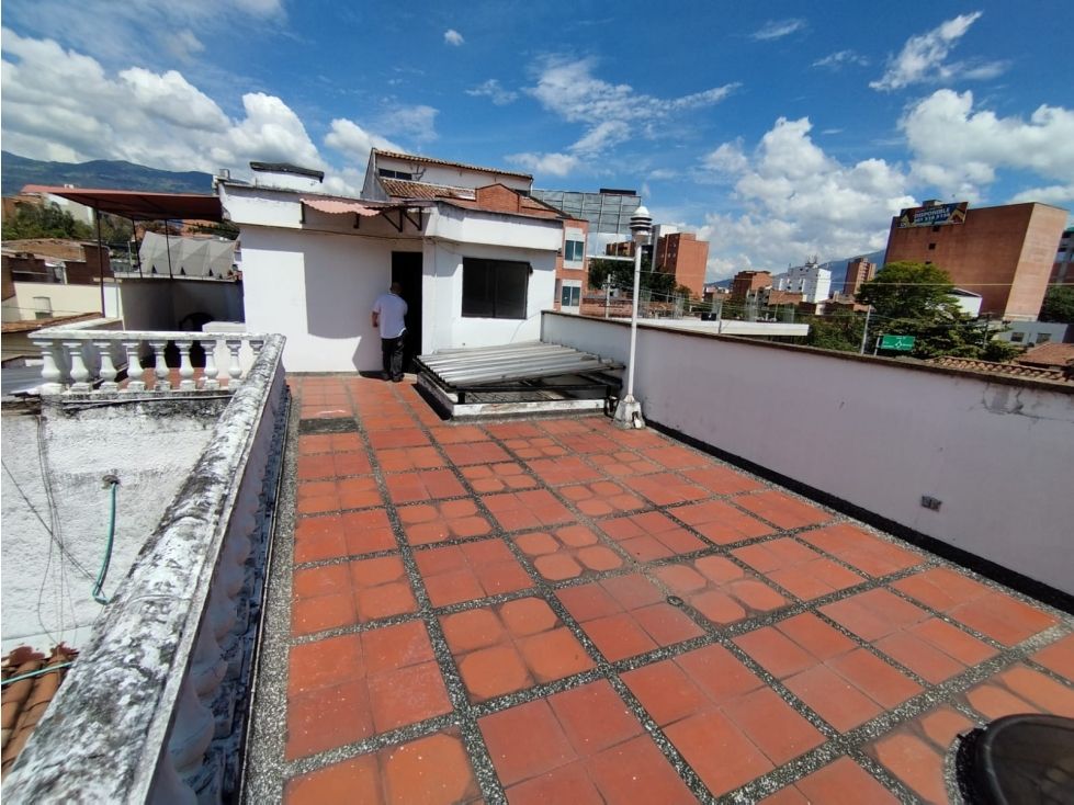 Casa en venta Antioquia Medellín La Castellana 460 m2 Habitaciones 9 Baños 9 Garajes 2 Precio $1800000000