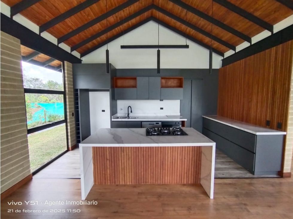 Casa Campestre en arriendo Antioquia El Retiro El Retiro 235 m2 Habitaciones 3 Baños 3 Garajes 2 Precio $11000000