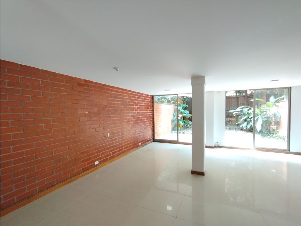 Casa en arriendo Antioquia Itagüí Ditaires 220 m2 Habitaciones 4 Baños 4 Garajes 2 Precio $5600000