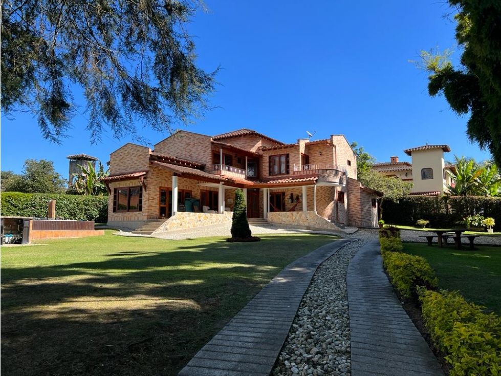 Casa Campestre en venta Antioquia Rionegro Rionegro 320 m2 Habitaciones 5 Baños 6 Garajes 0 Precio $2200000000