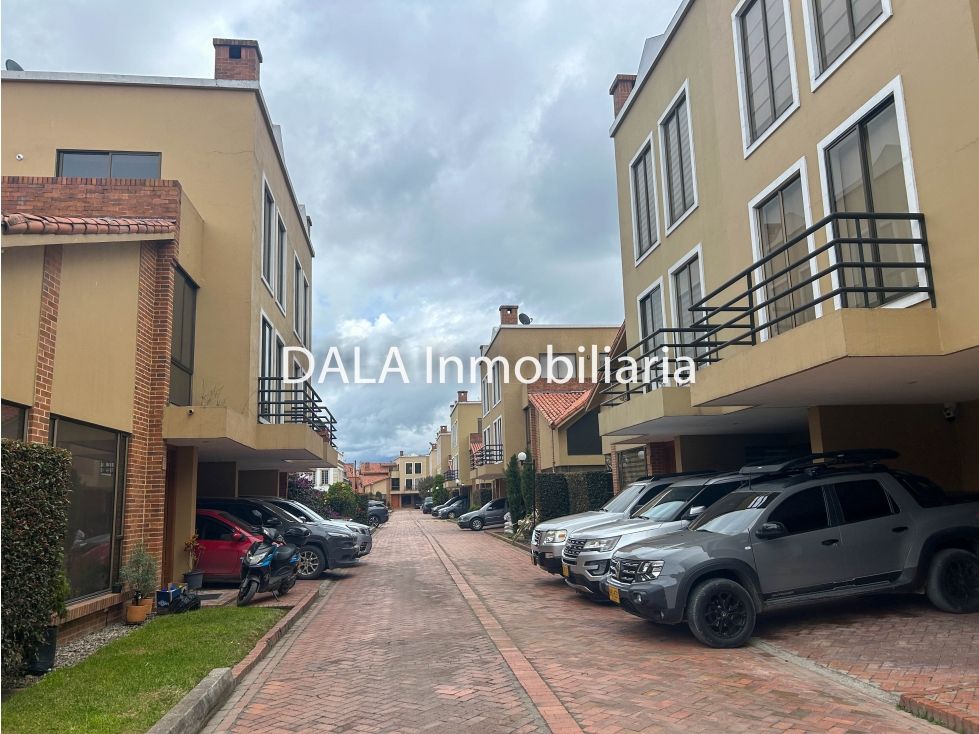 Casa en venta Cundinamarca Chía Br San Nicolas 298 m2 Habitaciones 4 Baños 5 Garajes 2 Precio $999900000