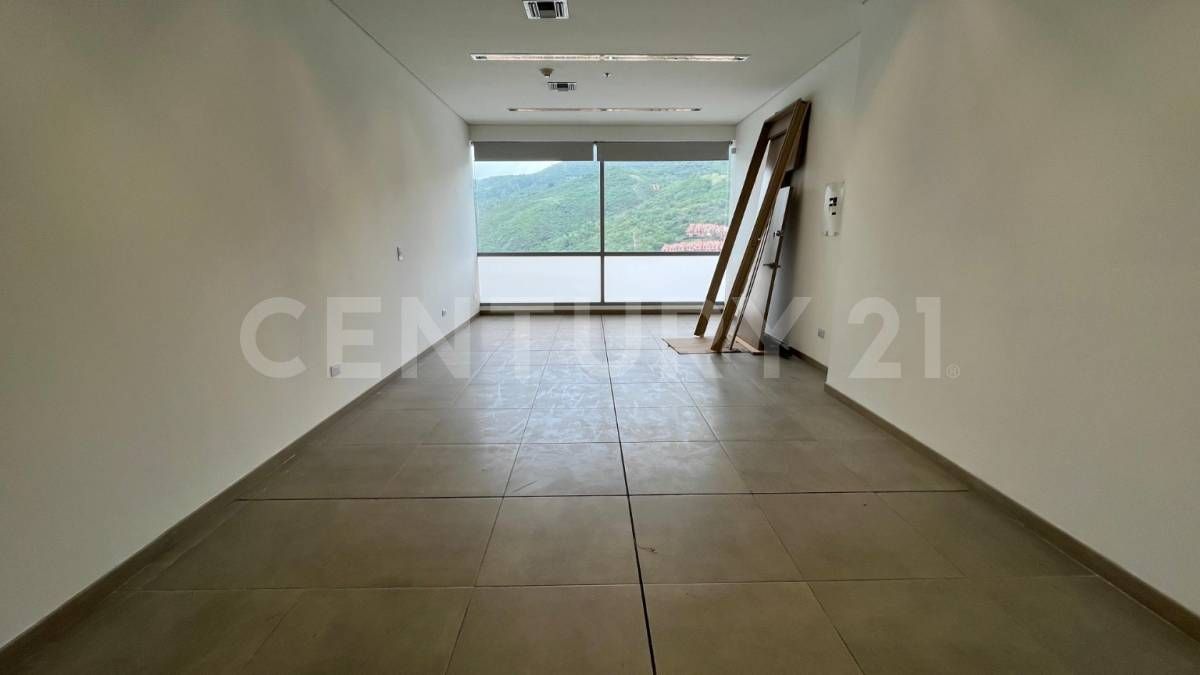 Local en venta Valle Del Cauca Cali Chipichape 34 m2 Habitaciones 0 Baños 1 Garajes 0 Precio $340000000