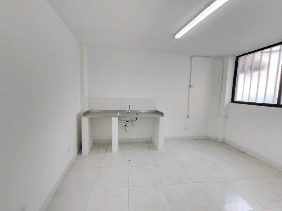 Local en arriendo Antioquia Medellín Boston 15 m2 Habitaciones 0 Baños 1 Garajes 0 Precio $1700000