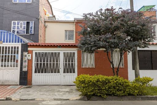 Casa en venta Cundinamarca Bogotá Ub Carvajal 113 m2 Habitaciones 4 Baños 1 Garajes 1 Precio $530000000