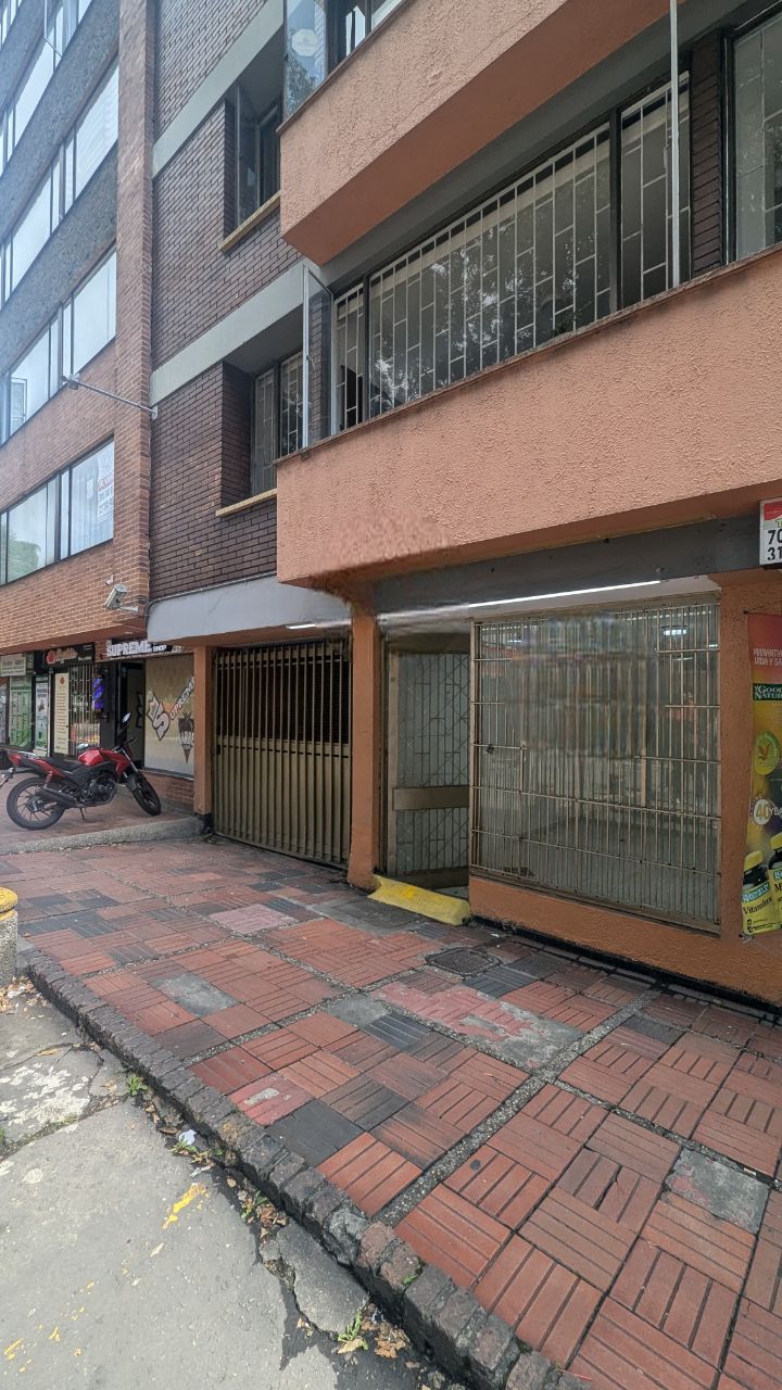Local en arriendo Cundinamarca Bogotá Lago Gaitan 20 m2 Habitaciones 0 Baños 1 Garajes 0 Precio $2300000