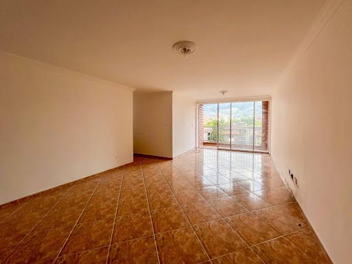 Apartamento en arriendo Antioquia Envigado Orense 140 m2 Habitaciones 4 Baños 2 Garajes 2 Precio $3800000