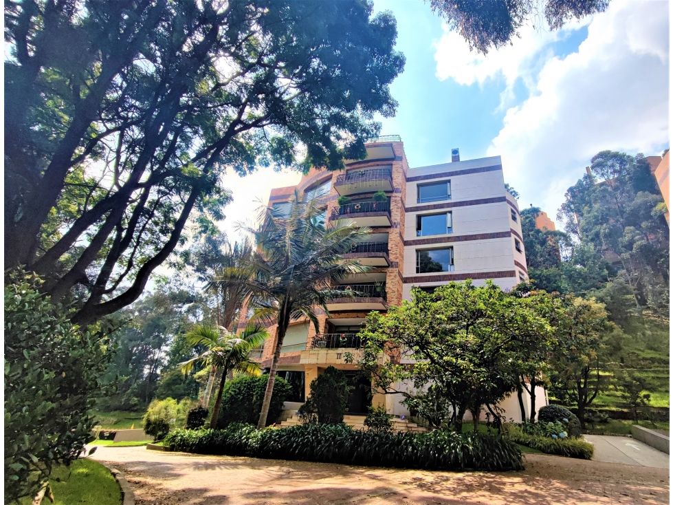 Apartamento en venta Cundinamarca Bogotá Niza Suba 440 m2 Habitaciones 4 Baños 6 Garajes 4 Precio $2980000000