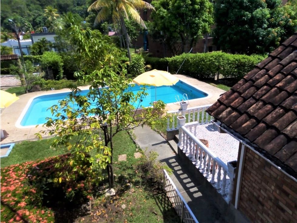 Casa en venta Tolima Melgar Melgar 350 m2 Habitaciones 5 Baños 4 Garajes 5 Precio $1300000000