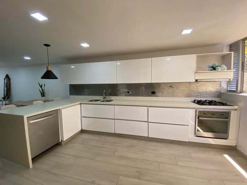 Casa en venta Antioquia Medellín San Cristobal 260 m2 Habitaciones 5 Baños 4 Garajes 2 Precio $1300000000