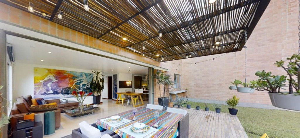 Casa en arriendo Antioquia Envigado Loma Del Atravesado 200 m2 Habitaciones 3 Baños 3 Garajes 2 Precio $11900000