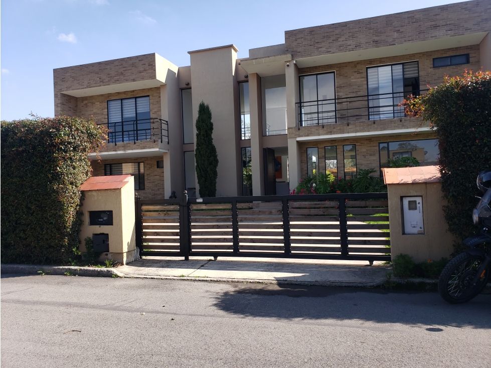 Casa en venta Cundinamarca Cota Cota 350 m2 Habitaciones 4 Baños 4 Garajes 6 Precio $2130000000