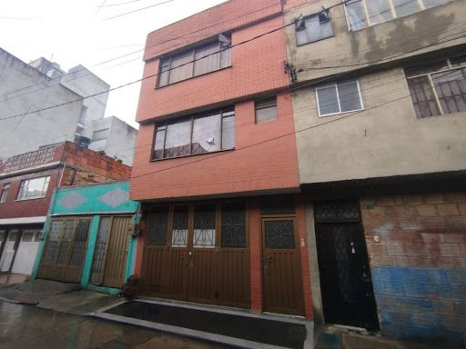 Bodega en arriendo Cundinamarca Bogotá Florida Blanca Norte 100 m2 Habitaciones 0 Baños 1 Garajes 0 Precio $2400000