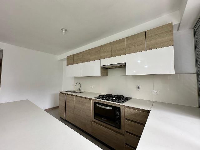Apartamento en arriendo Antioquia Envigado Los Naranjos 95 m2 Habitaciones 2 Baños 2 Garajes 1 Precio $4500000
