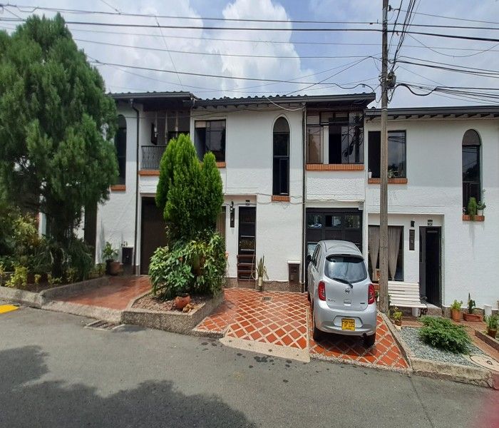 Casa en venta Antioquia Envigado Villas Del Vallejuelo 1 137 m2 Habitaciones 3 Baños 3 Garajes 2 Precio $890000000