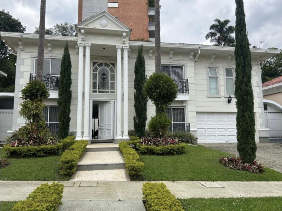 Casa en venta Antioquia Medellín San Lucas 448 m2 Habitaciones 5 Baños 7 Garajes 4 Precio $3850000000