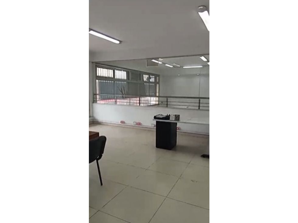 Oficina en arriendo Cundinamarca Bogotá Paloquemao 380 m2 Habitaciones 0 Baños 3 Garajes 0 Precio $18000000