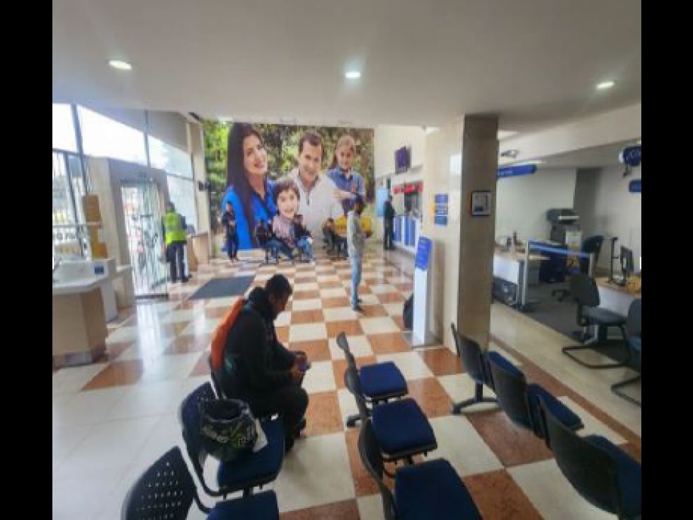 Local en venta Cundinamarca Bogotá San Miguel 343 m2 Habitaciones 0 Baños 7 Garajes 0 Precio $1943000000