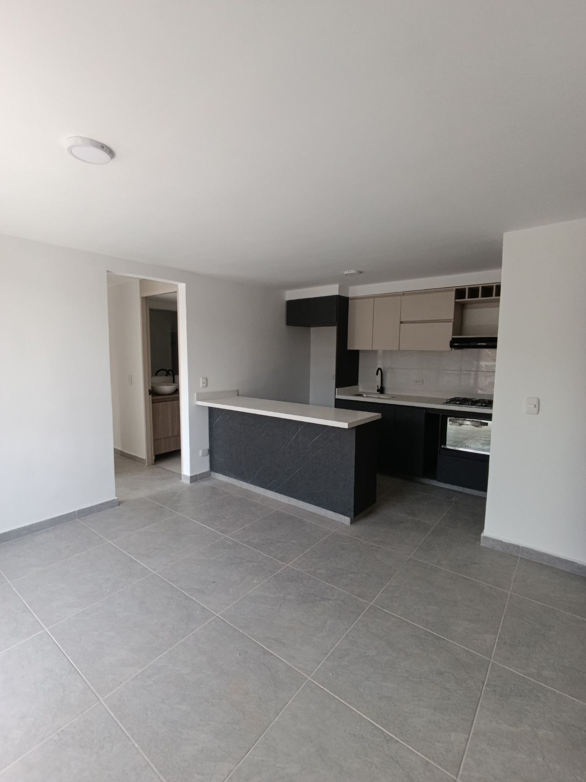 Apartamento en arriendo Antioquia Rionegro Urbanizacion Encillos 50 m2 Habitaciones 2 Baños 2 Garajes 0 Precio $1800000