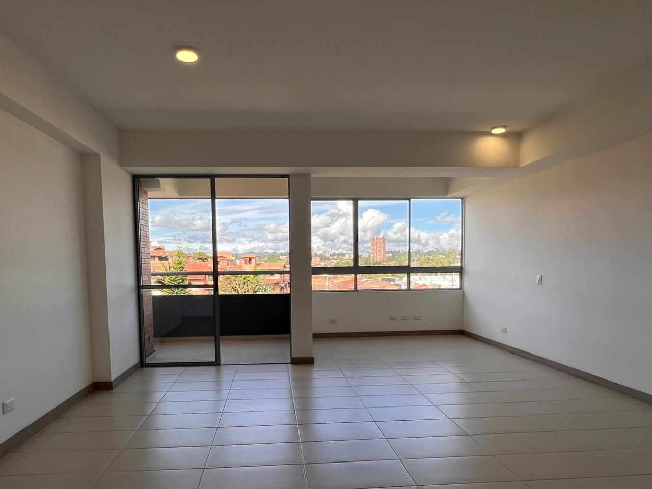 Apartamento en venta Antioquia Rionegro Gualanday 70 m2 Habitaciones 3 Baños 2 Garajes 1 Precio $600000000
