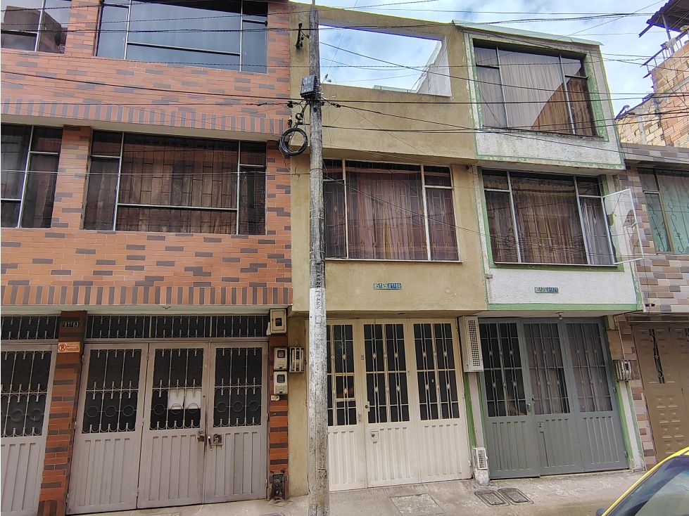 Casa en venta Cundinamarca Bogotá Monterrey 73 m2 Habitaciones 4 Baños 2 Garajes 0 Precio $280000000