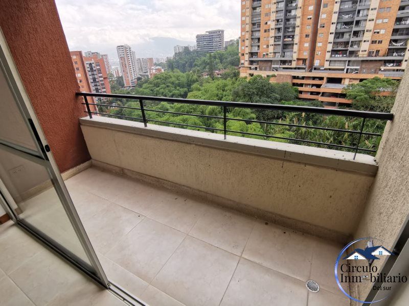 Apartamento en arriendo Antioquia Envigado Uribe Ángel 85 m2 Habitaciones 3 Baños 2 Garajes 1 Precio $3300000