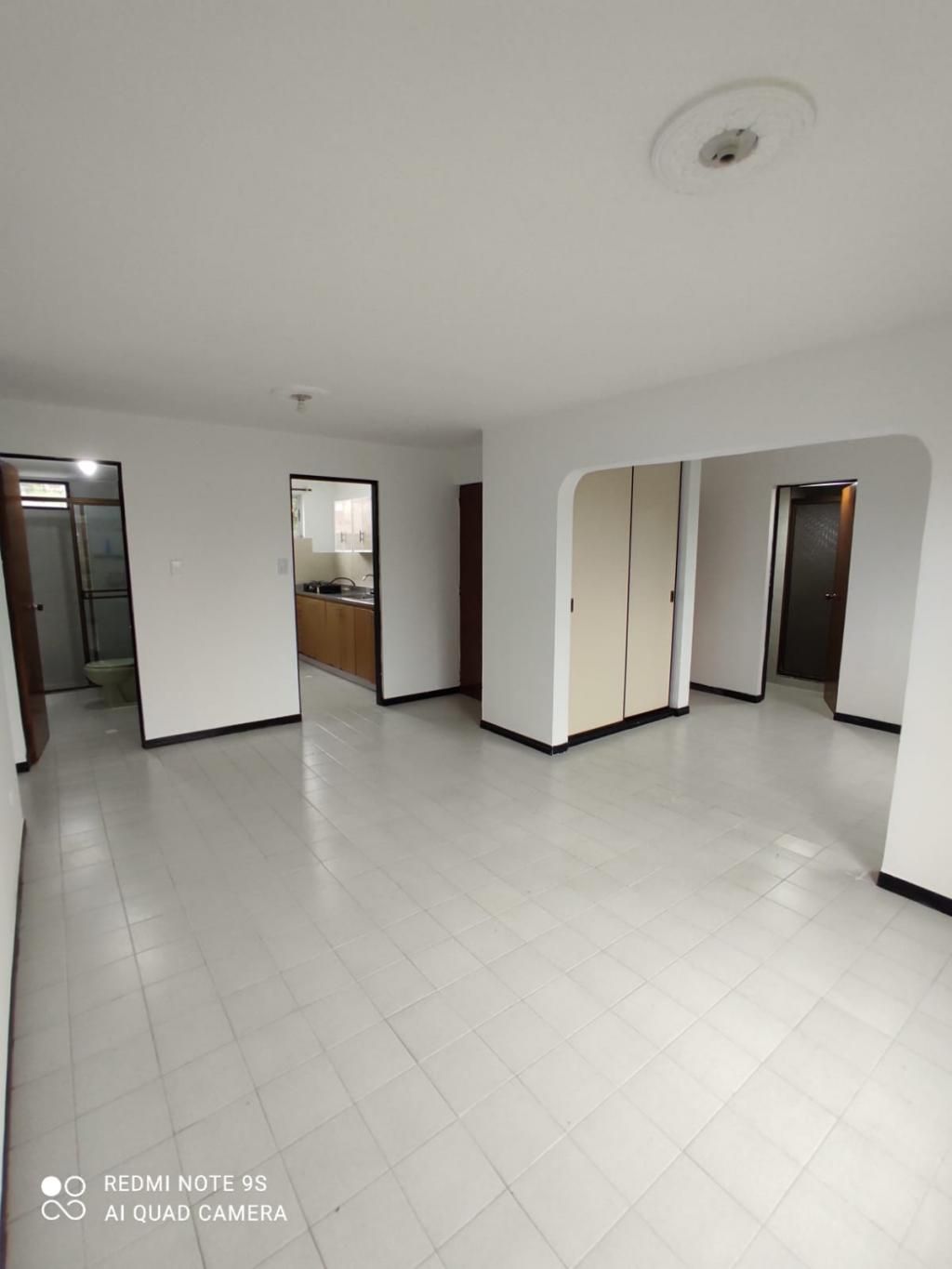 Apartamento en arriendo Valle Del Cauca Cali Unidad Residencial El Coliseo 65 m2 Habitaciones 2 Baños 2 Garajes 1 Precio $1200000