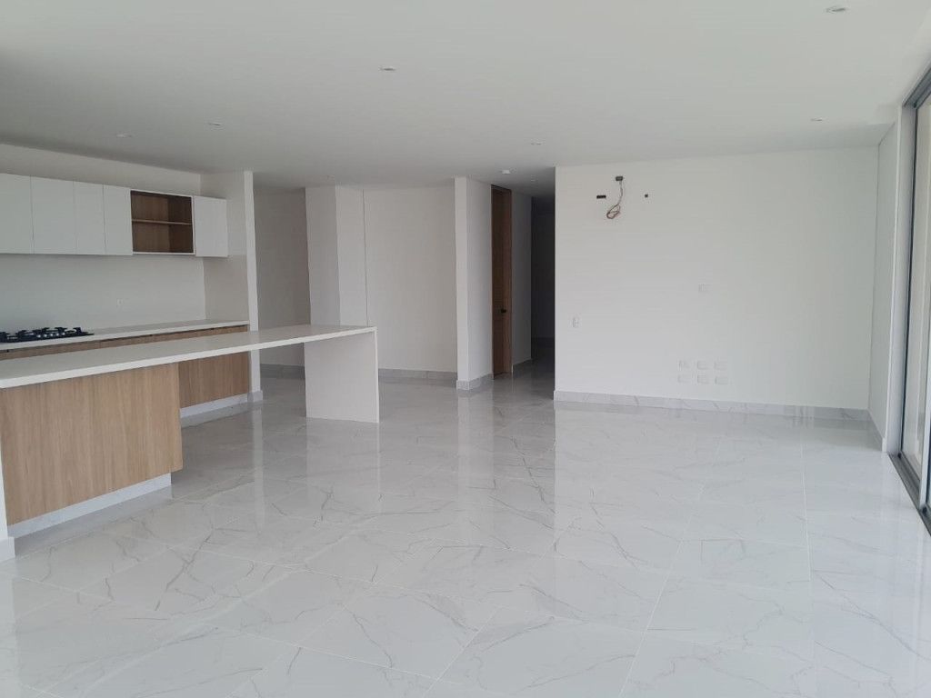 Apartamento en arriendo Atlántico Barranquilla Las Malvinas 204 m2 Habitaciones 3 Baños 4 Garajes 2 Precio $10000000