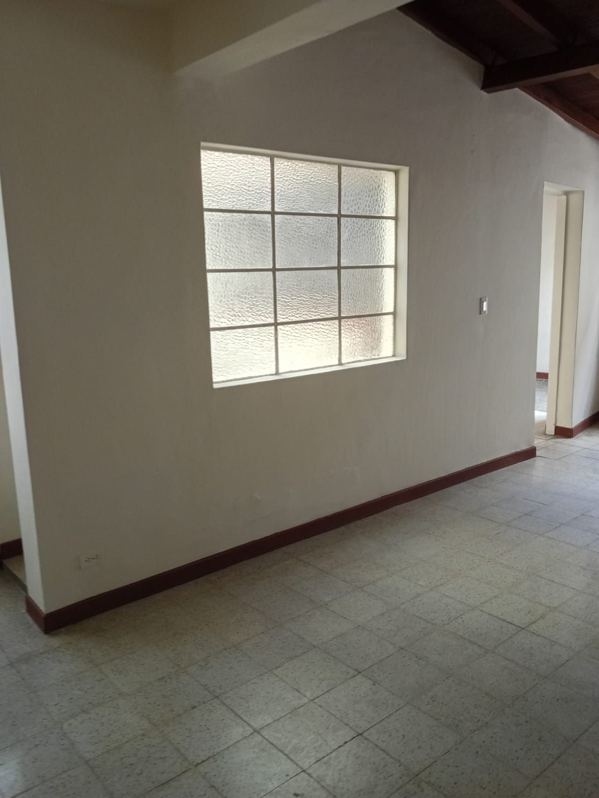 Casa en arriendo Antioquia Medellín Laureles 170 m2 Habitaciones 5 Baños 3 Garajes 0 Precio $5000000