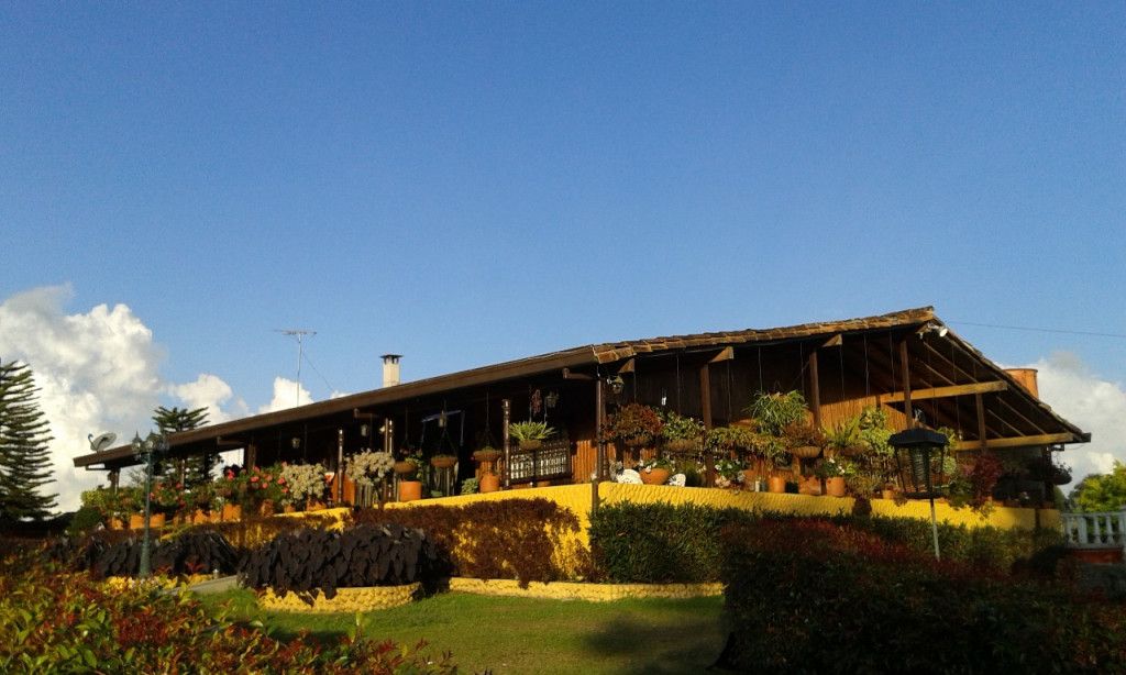 Casa Campestre en venta Antioquia Guarne Unidad Deportiva 190 m2 Habitaciones 4 Baños 4 Garajes 0 Precio $1300000000